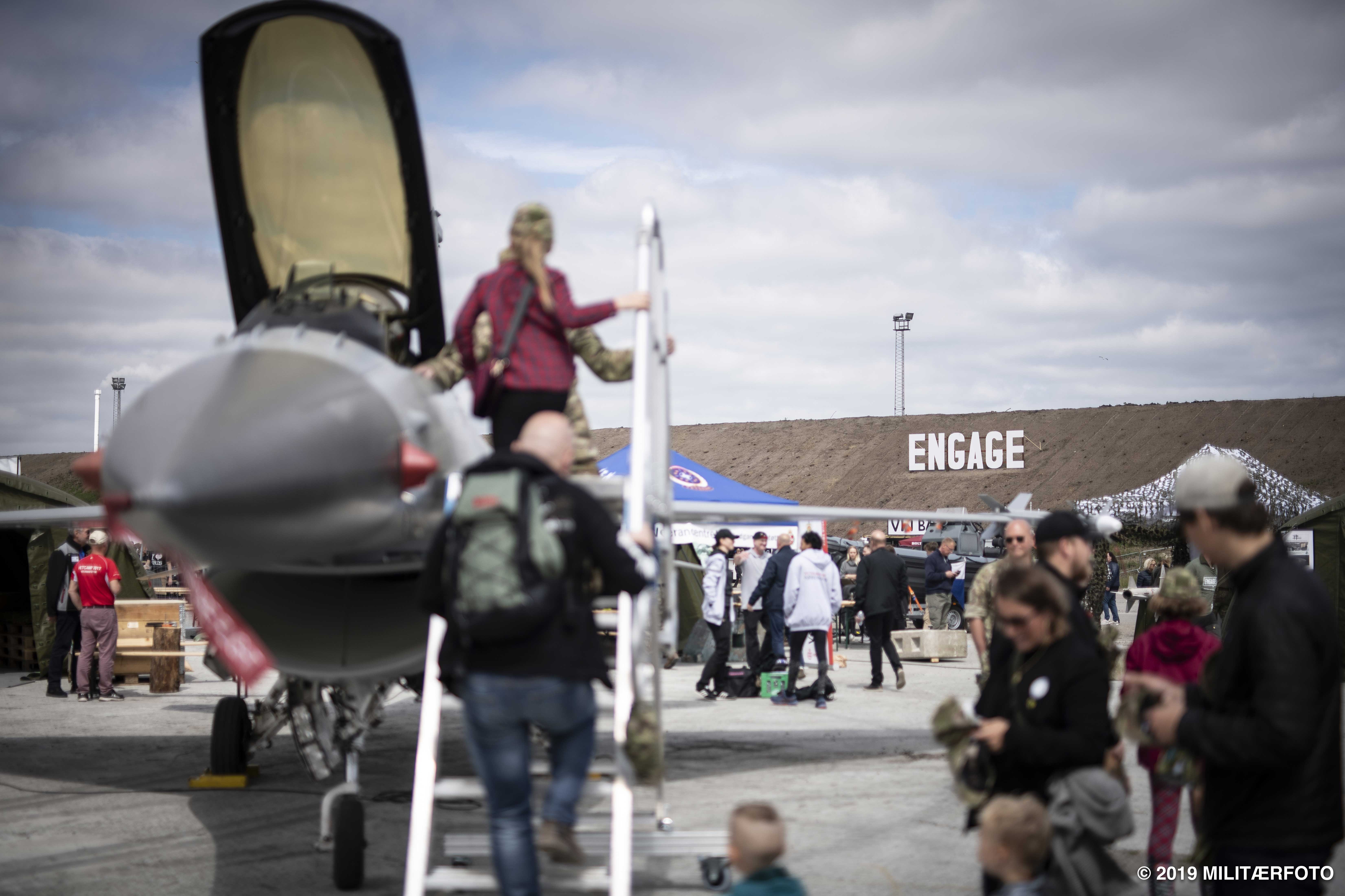 Engage_190525_121644_AR